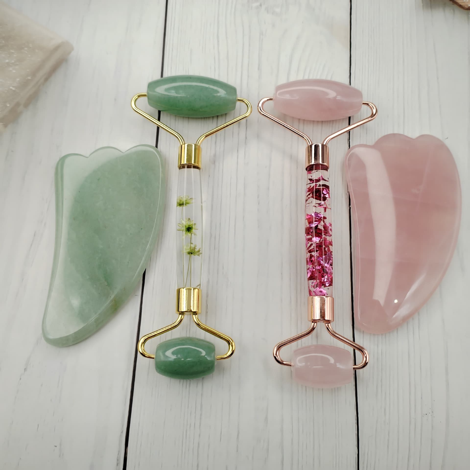 Cross-border exclusive pink crystal green aventurine resin roller, flower-stem preserved flower massage wand, facial jade roller