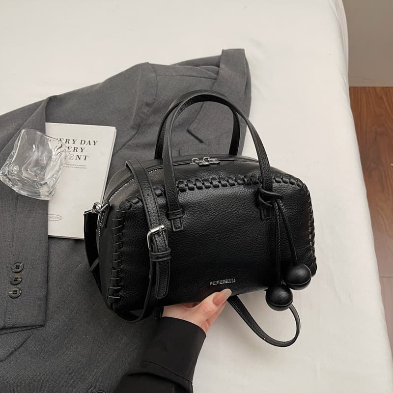 2026 New Korean Style Soft Leather Shoulder Bag for Women, Fashionable Versatile Commuter Handbag, Premium Pillow Bag Crossbody Bag