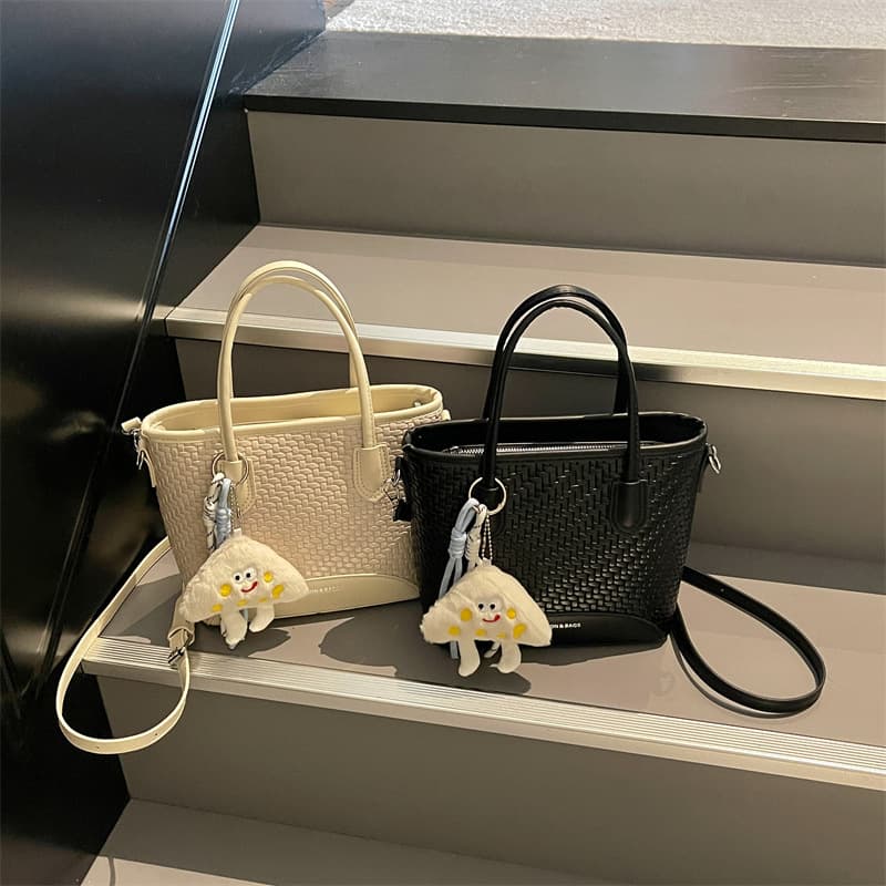 Trendy Bucket Handbag for Women 2026 New Minimalist Versatile Shoulder Crossbody Bag Woven Texture