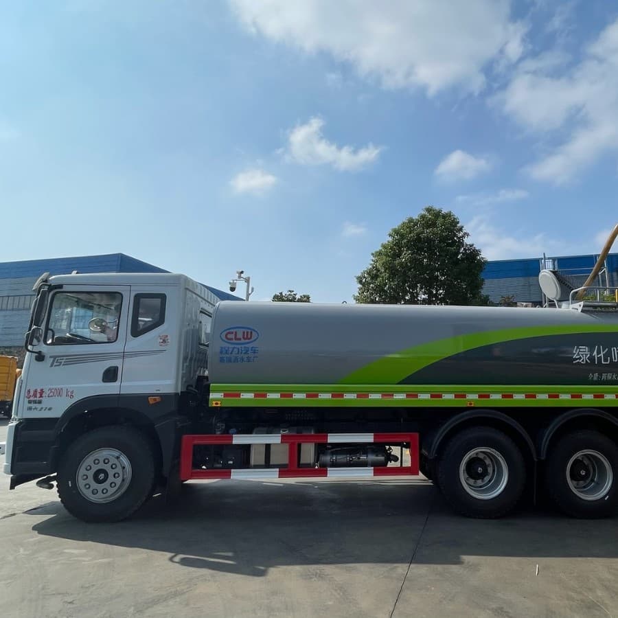 High-end Mercedes-Benz Ouman 12.5-15 Cubic Meter Green Spraying Truck Single Axle Water Sprinkler Chengli Water Tank Truck