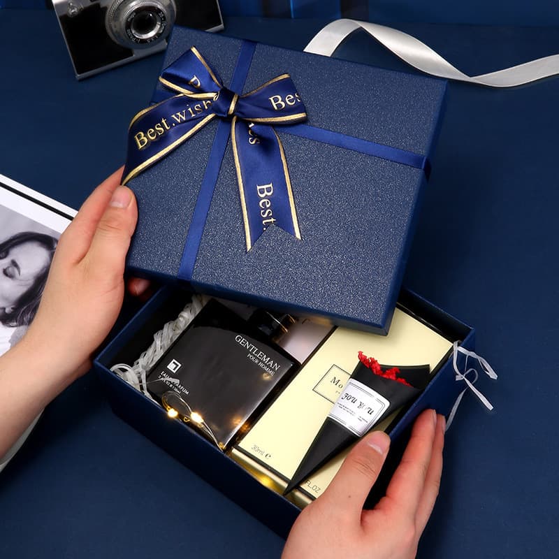 Gift Box Empty Box for Birthday Gift, Valentine's Day Premium Gift Box for Boyfriend, Large Size