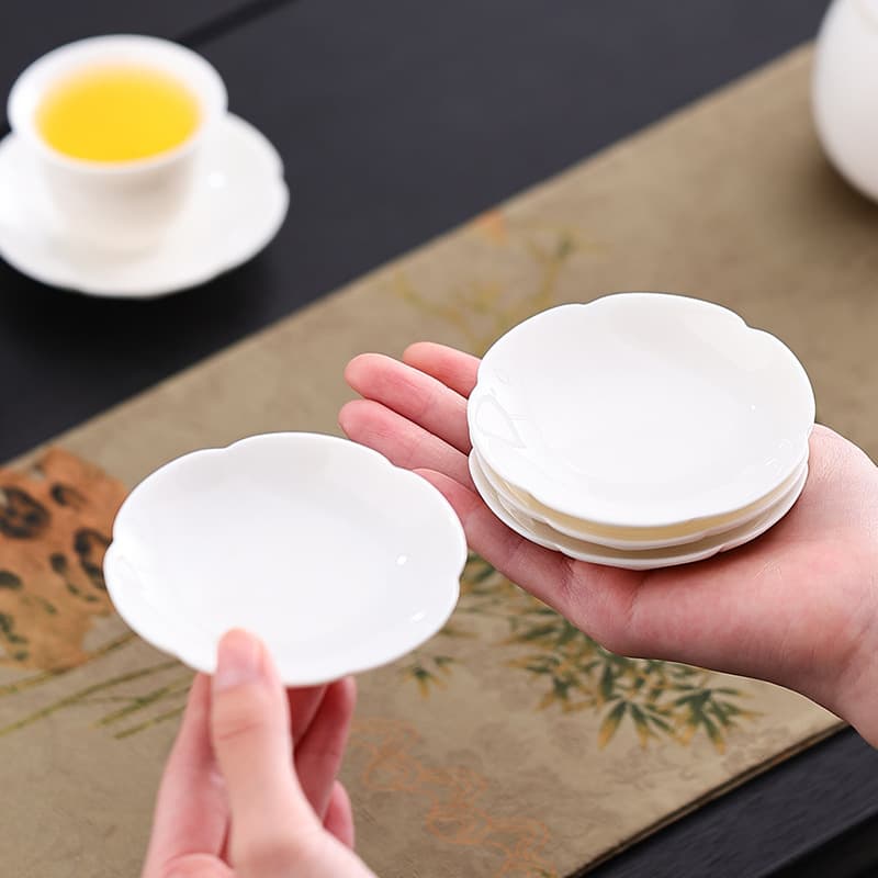 Mutton Fat Jade Coaster Heat-Resistant Tea Tray Chinese-Style Ceramic Cup Saucer Kung Fu Tea Set with White Porcelain Simple Cup Holder