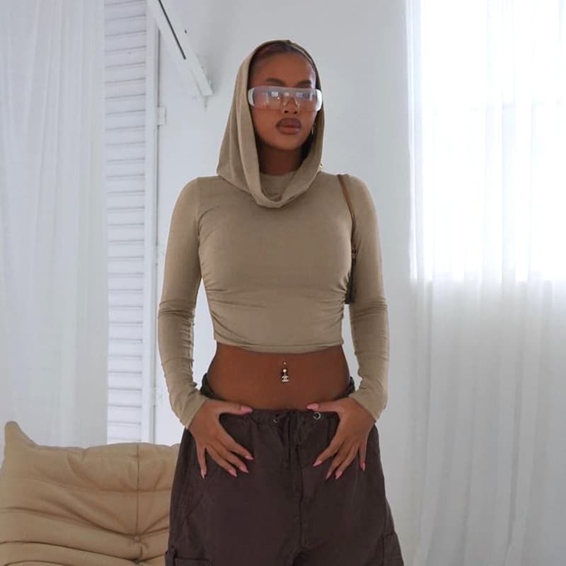Cross-border hot selling European and American street wasteland style hooded pile collar short T-shirt for women, slim long sleeves and navel exposed solid color basics