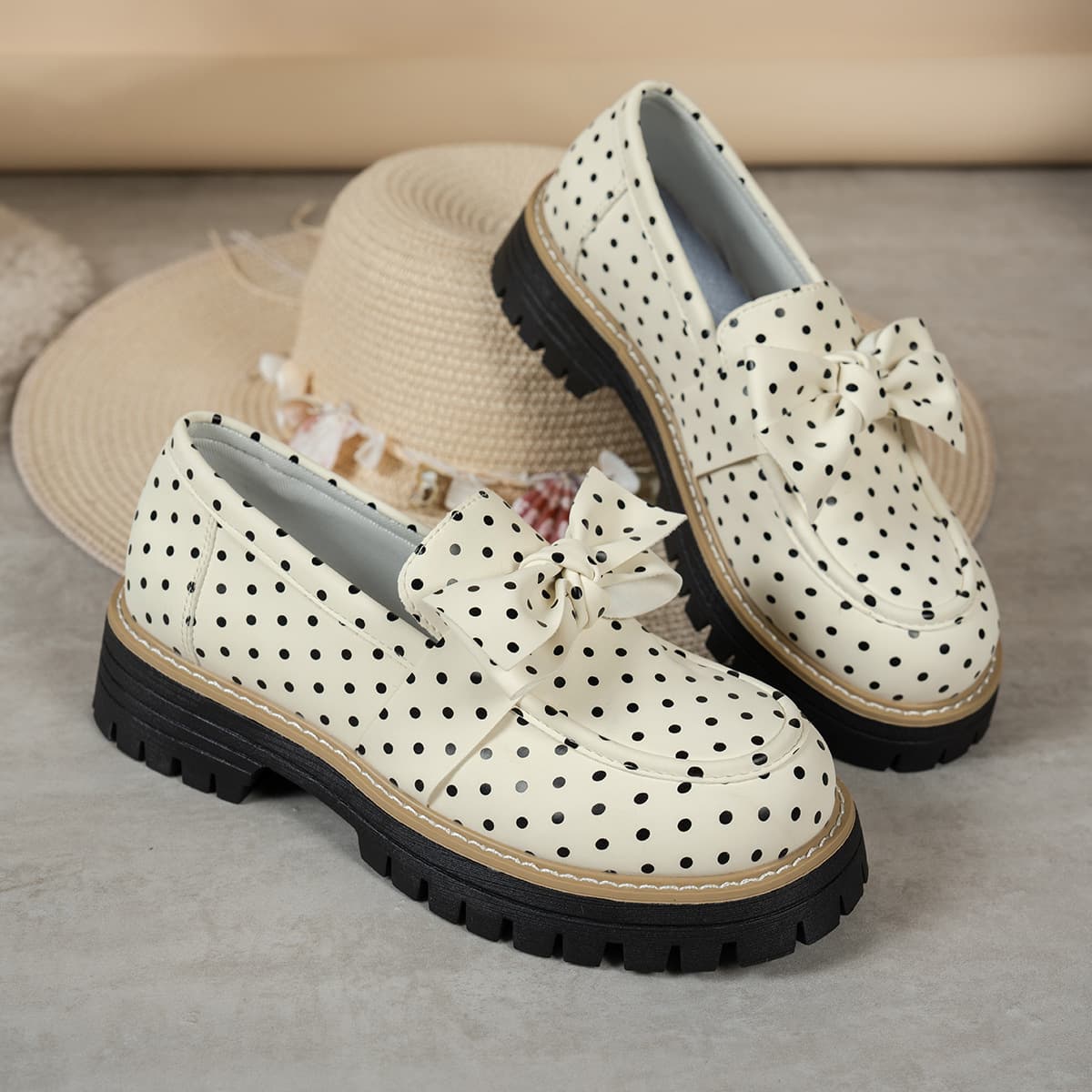 French Polka Dot Bow Chunky Heel Loafers, European and American Fashion, Large Size, Slip-On Loafers, Versatile and Elegant