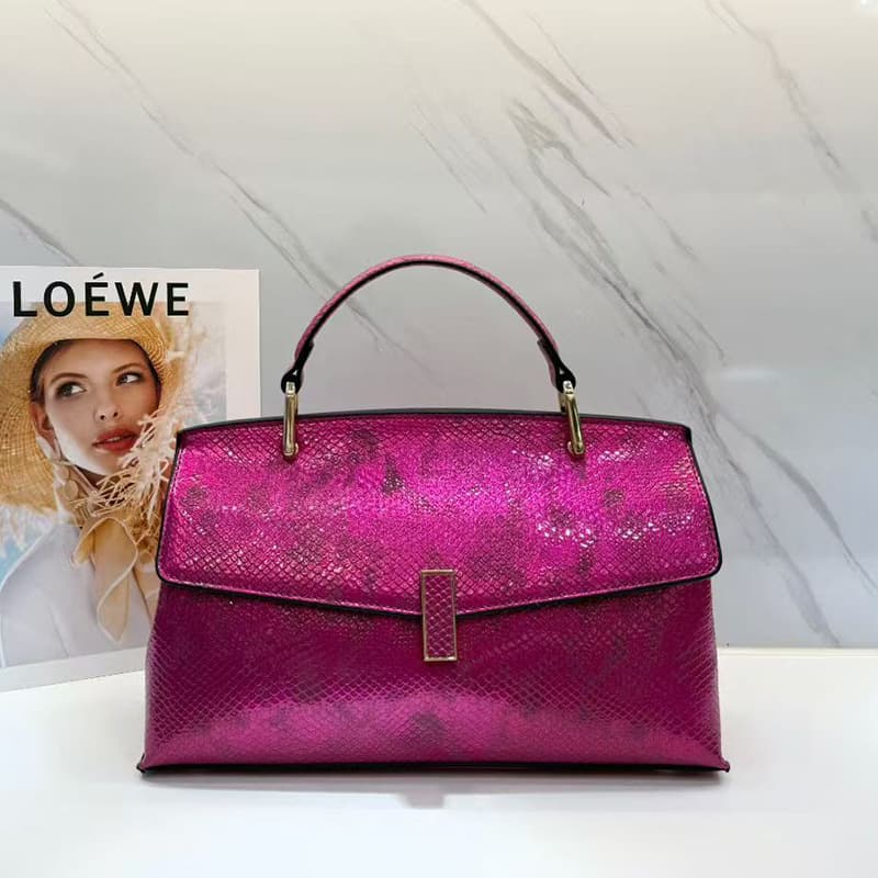 2026 popular snake pattern crossbody bag, versatile glossy temperament, snake pattern splicing design hand-held shoulder bag, urban simplicity