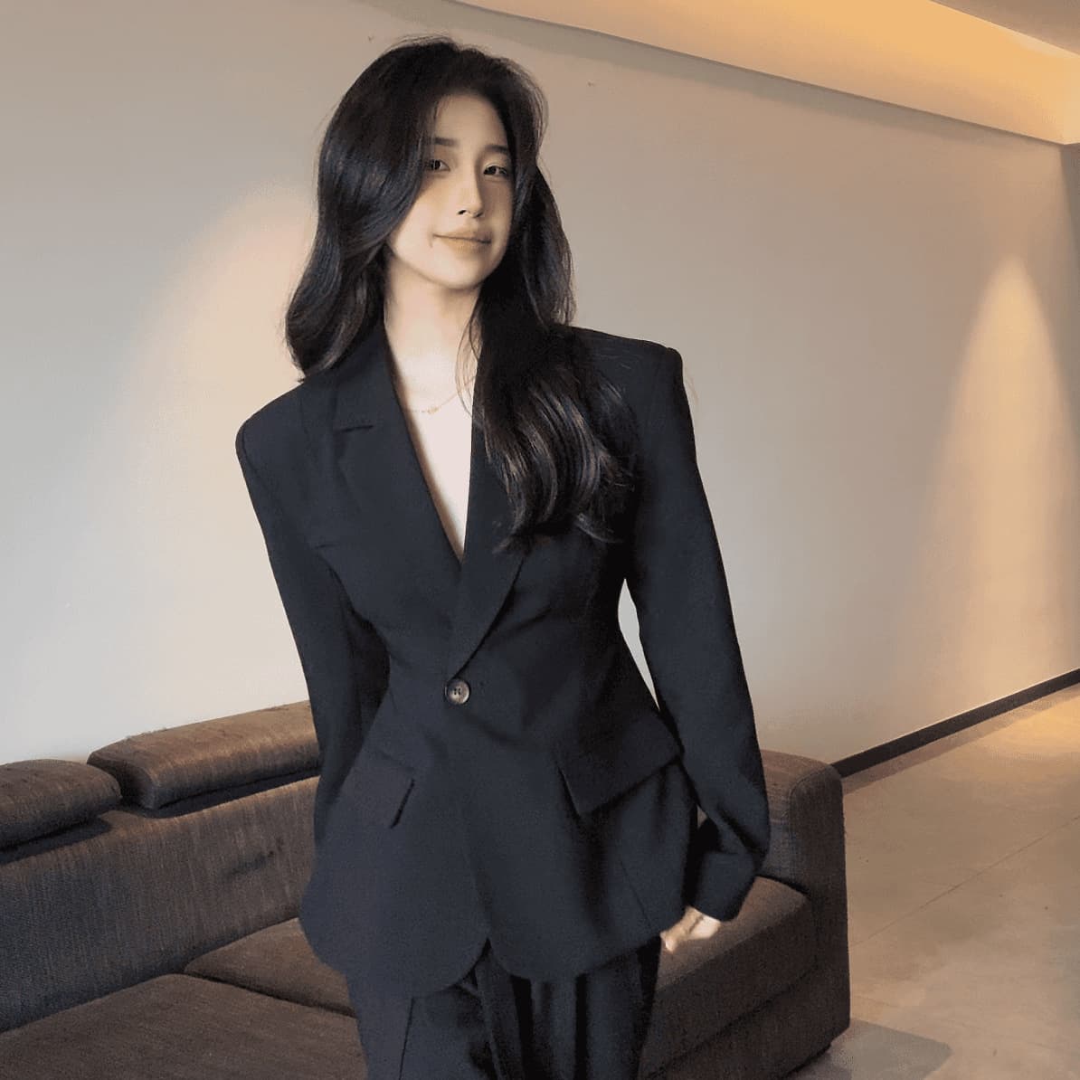 Spot 6689】French style high-end temperament black suit jacket women's 2025 slim wide-leg pants suit