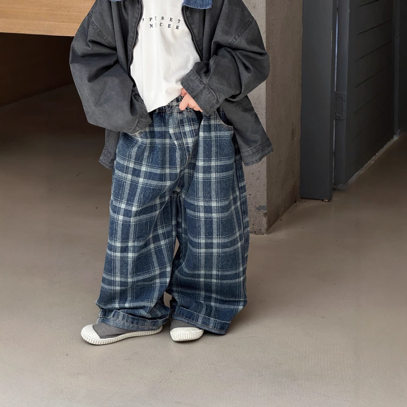 Children's Jeans 2025 Autum New Style Soft Plaid Pants for Small and Medium-Sized Kidsren, Loose and Versatile Casual Pants for Boys and Girls
