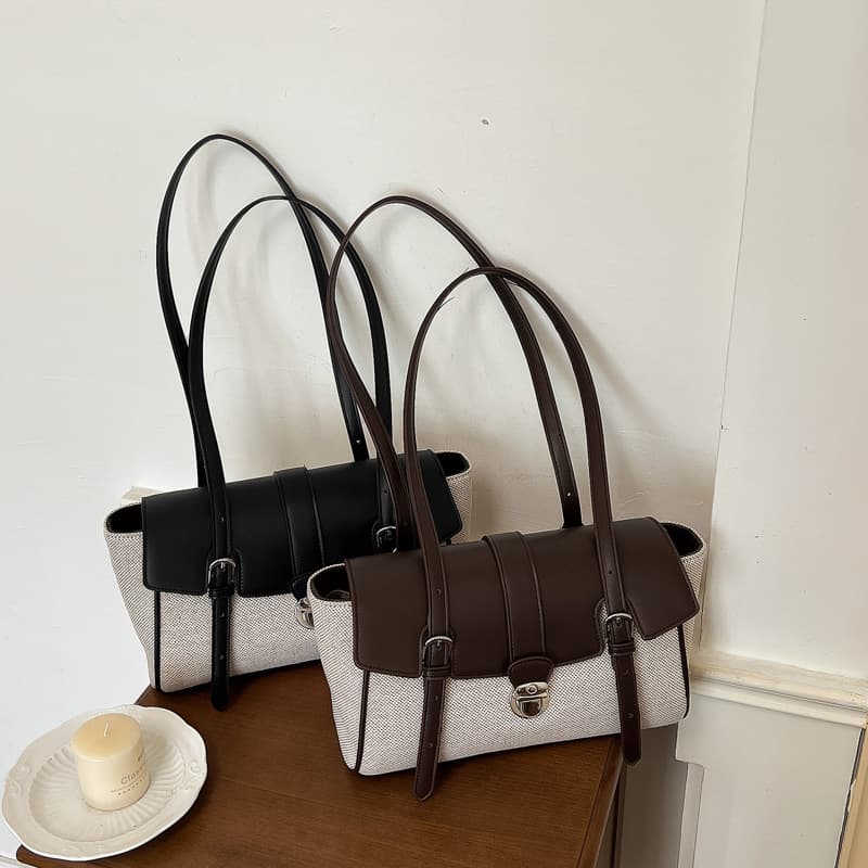 2026 New Retro Handheld Tote Bag Large Capacity Commuting Bag Women's Shoulder Bag Underarm Bag Western Style Women's Bag