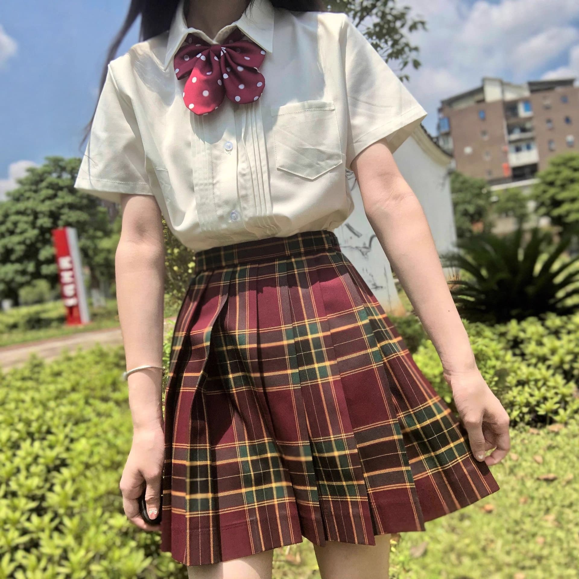 TR fabric pleated shirt, JK uniform basic style, milky white, long-sleeved or short-sleeved, versatile JK shirt, summer preppy style.