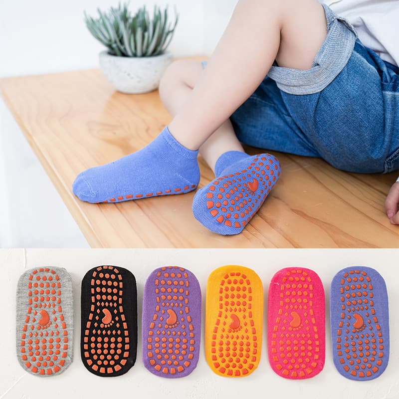 Manufacturer Wholesale Baby Floor Socks Indoor Trampoline Non-Slip Silicone Sock Sleeves Early Learning Walking Children's Floor Socks