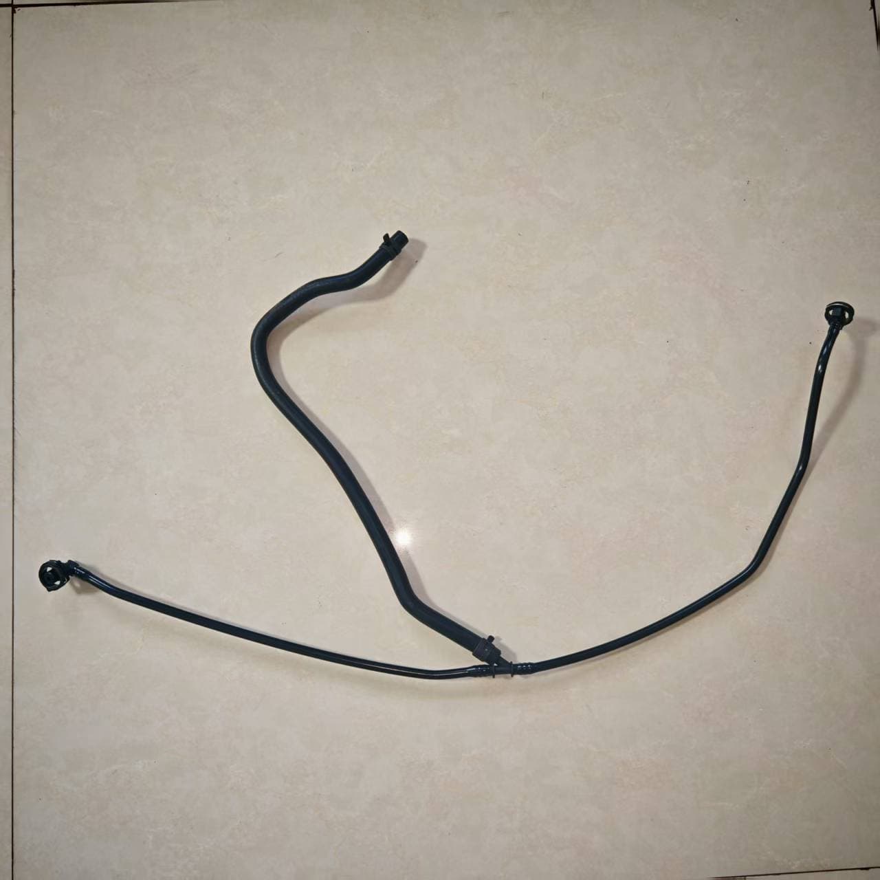 447 501 0125 auxiliary reservoir hose for Mercedes-Benz