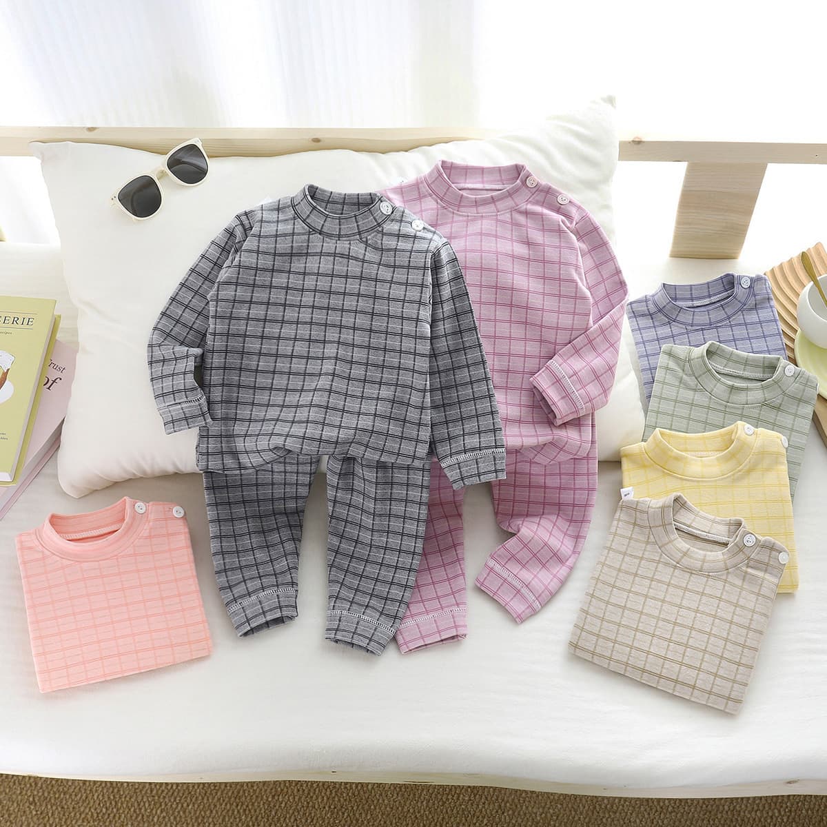 Children's De Velvet Homewear Set Boys and Girls Autumn Winter Thermal Underwear Base Layer Pajamas Top and Bottom