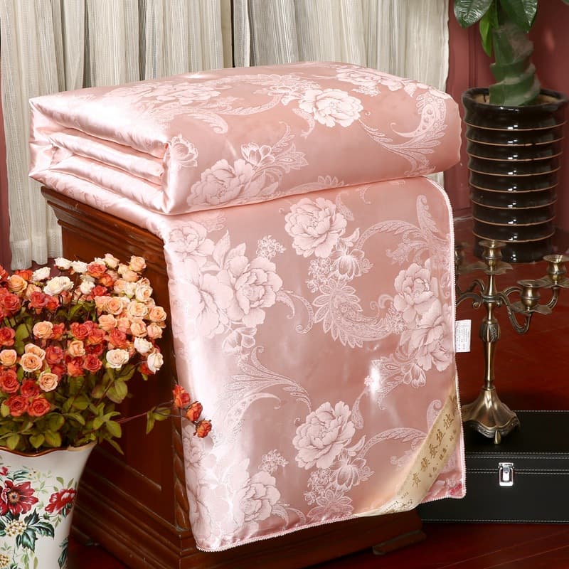 Enjoy Fuanna 100% Cotton Satin Silk Quilt 100 Mulberry Silk Quilt Jacquard Mother-in-Law Quilt 2-in-1 Gift Batch