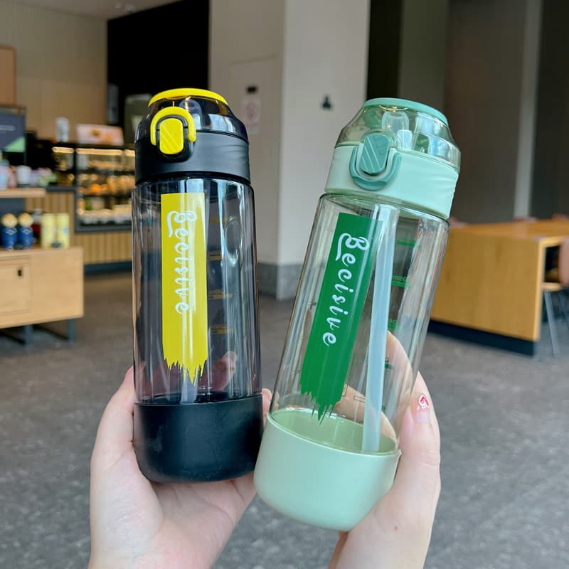 New Portable Sports Cup Large Capacity Straw Cup for Men Women Students Kindergarten Children Travel Water Bottle