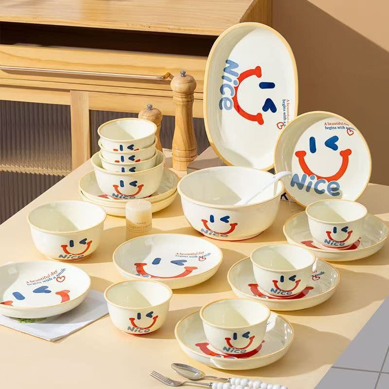 Trendy Household Candy Ceramic Tableware, Smile Candy Bowl, Candy Plate, Soup Plate, Vegetable Plate, Creative Cake Bowl, Microwave Safe