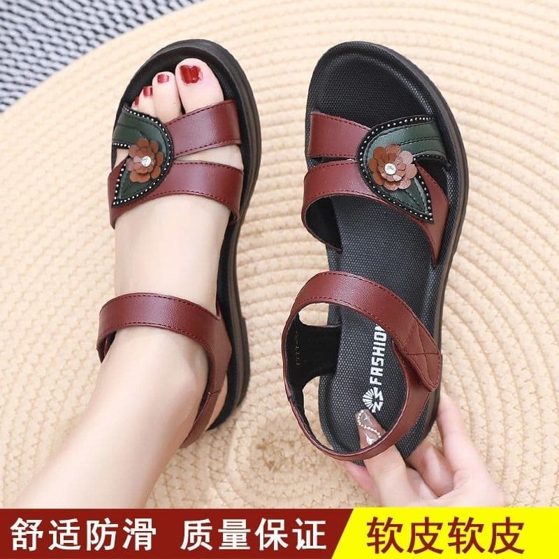 Women's Soft Leather Flat Sandals for Seniors, Non-Slip Comfortable Summer Sandals for Elderly