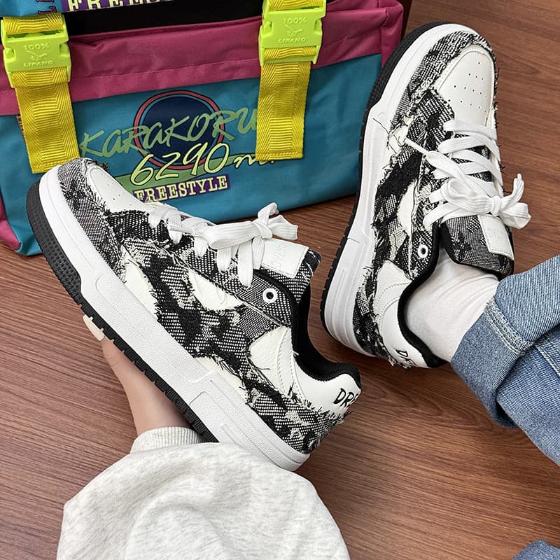Niche Skate Shoes for Men 2025 New Spring Casual Couple Style Ins Trendy Thick Sole Heightening Sneakers