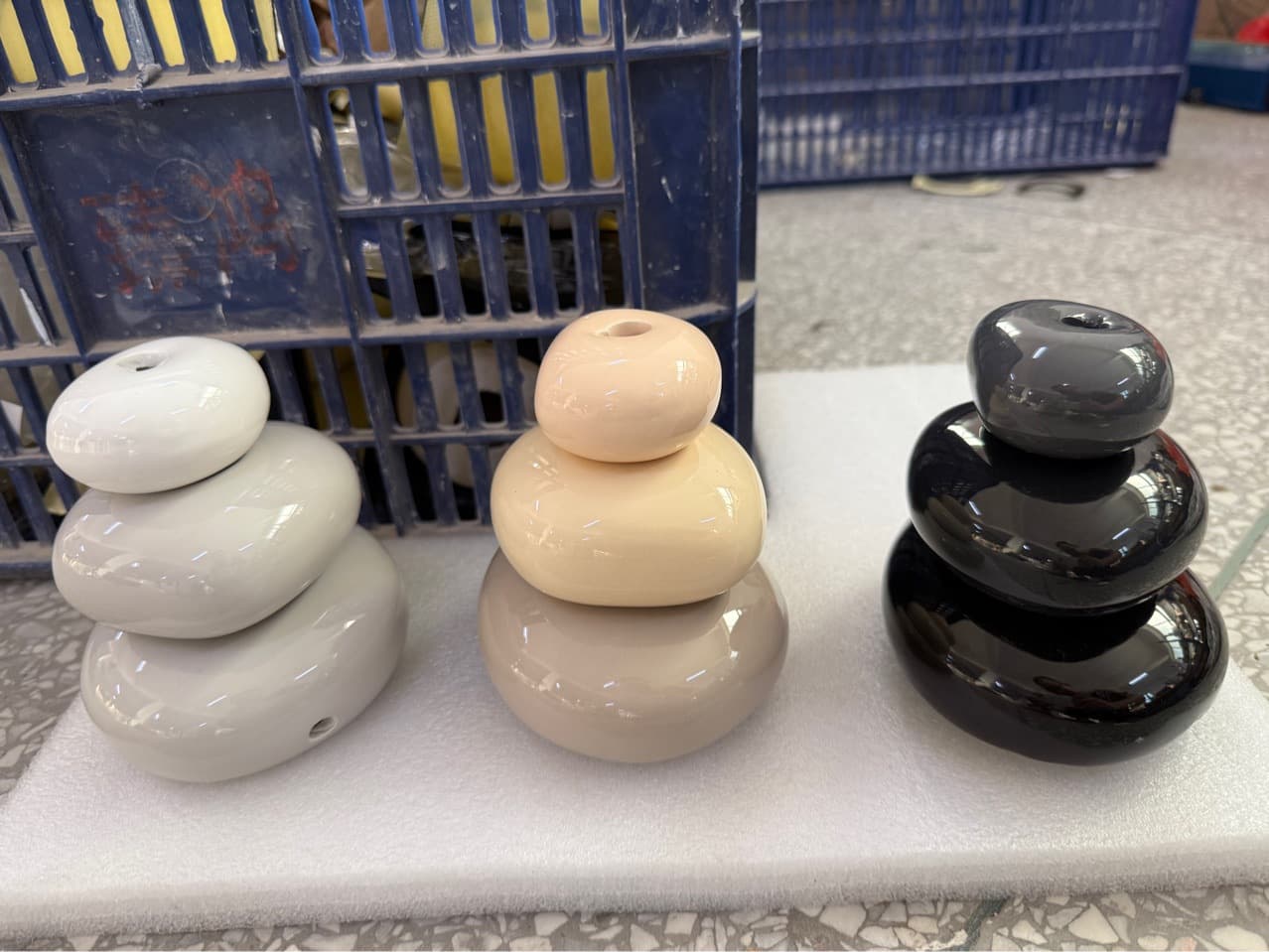 Living room atmosphere lamp bedside lamp manufacturer direct supply ceramic table lamp base round bedroom accessories home processing