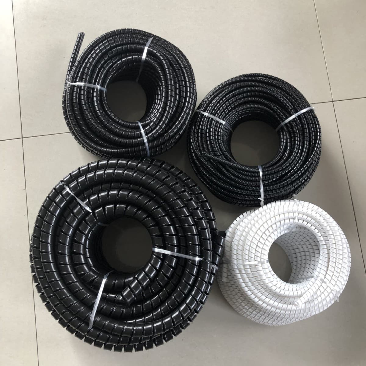 Double-sided Corrugated Conduit, Flame Retardant UL-94 V0, Modified PP Wire Threading Flexible Tube for Wire Harness