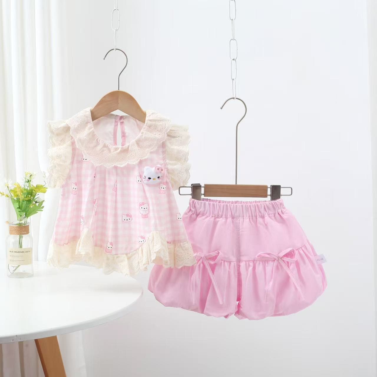 Princess-style cute Hello Kitty two-piece children's lace suit for baby girls to go out