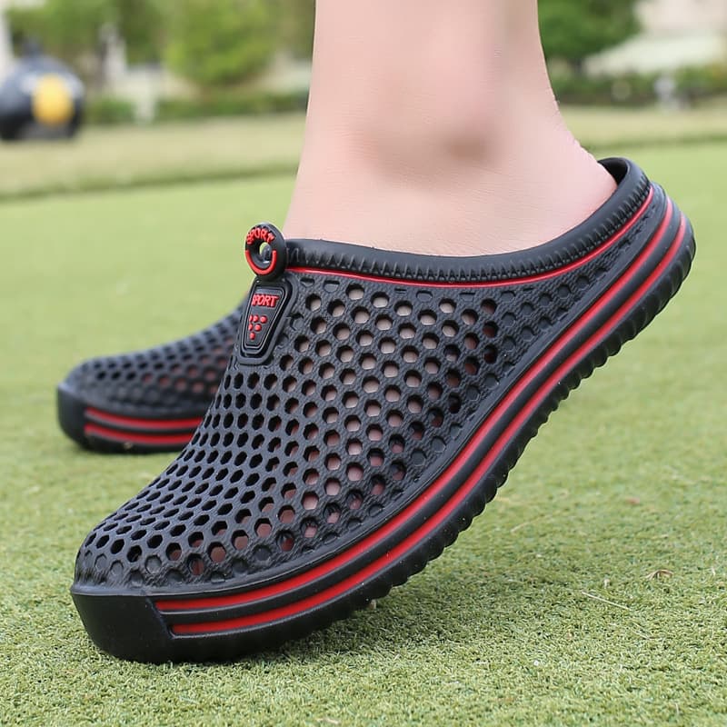 2025 Summer New Couple Perforated Shoes Sandals Slippers Bird's Nest Home Beach Lightweight Comfortable Cross-border Large Sizes