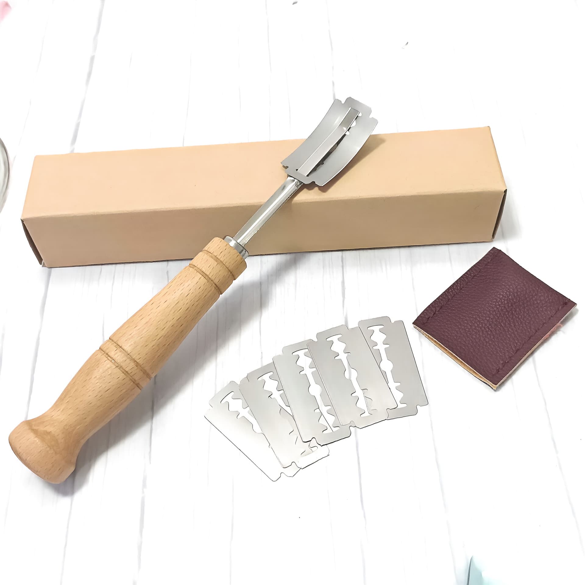304 stainless steel bread shaping knife wooden handle curved bread cutting knife dough dividing knife European baguette cutting knife
