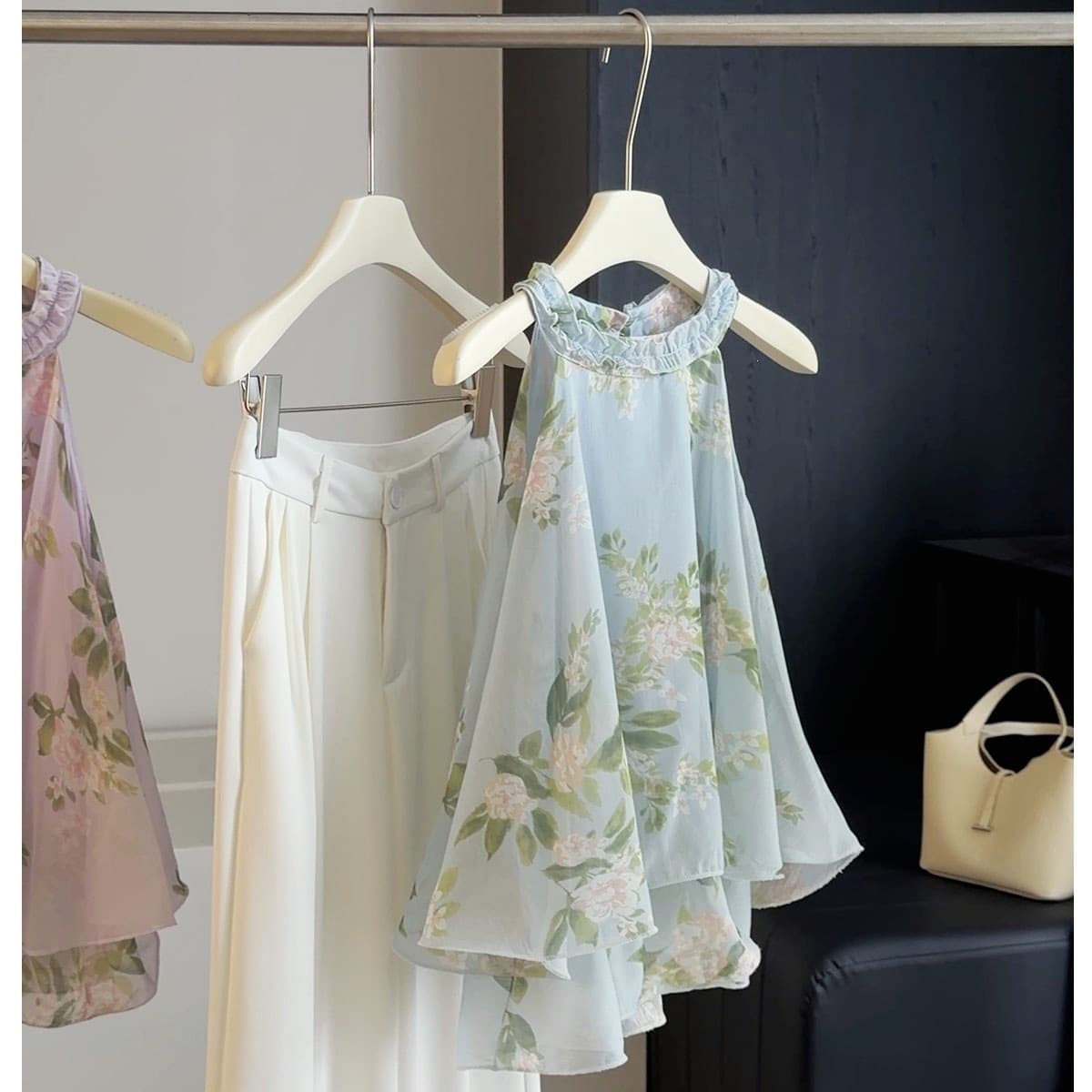 French Vacation Style Chiffon Blouse for Women Summer 2026 Designer Chic Loose Youthful Top
