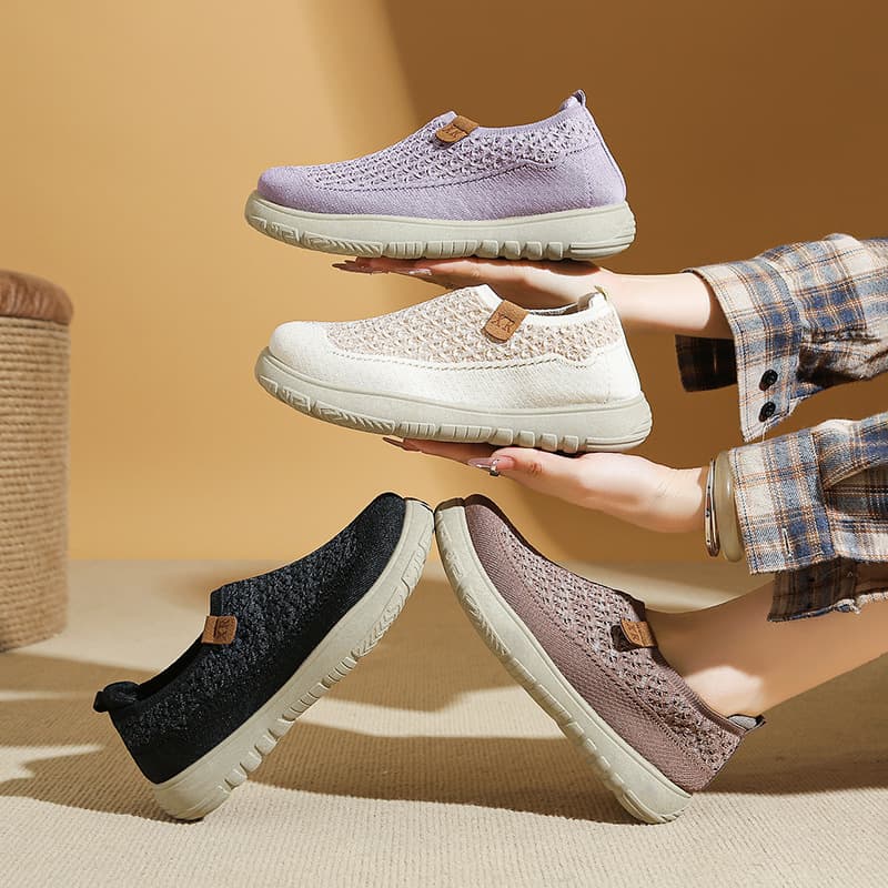 Spring and Autumn New Old Beijing Cloth Shoes Women's Flats Soft Sole Comfortable Slip-On Mother Shoes, Factory Direct Sales Leisure Shoes