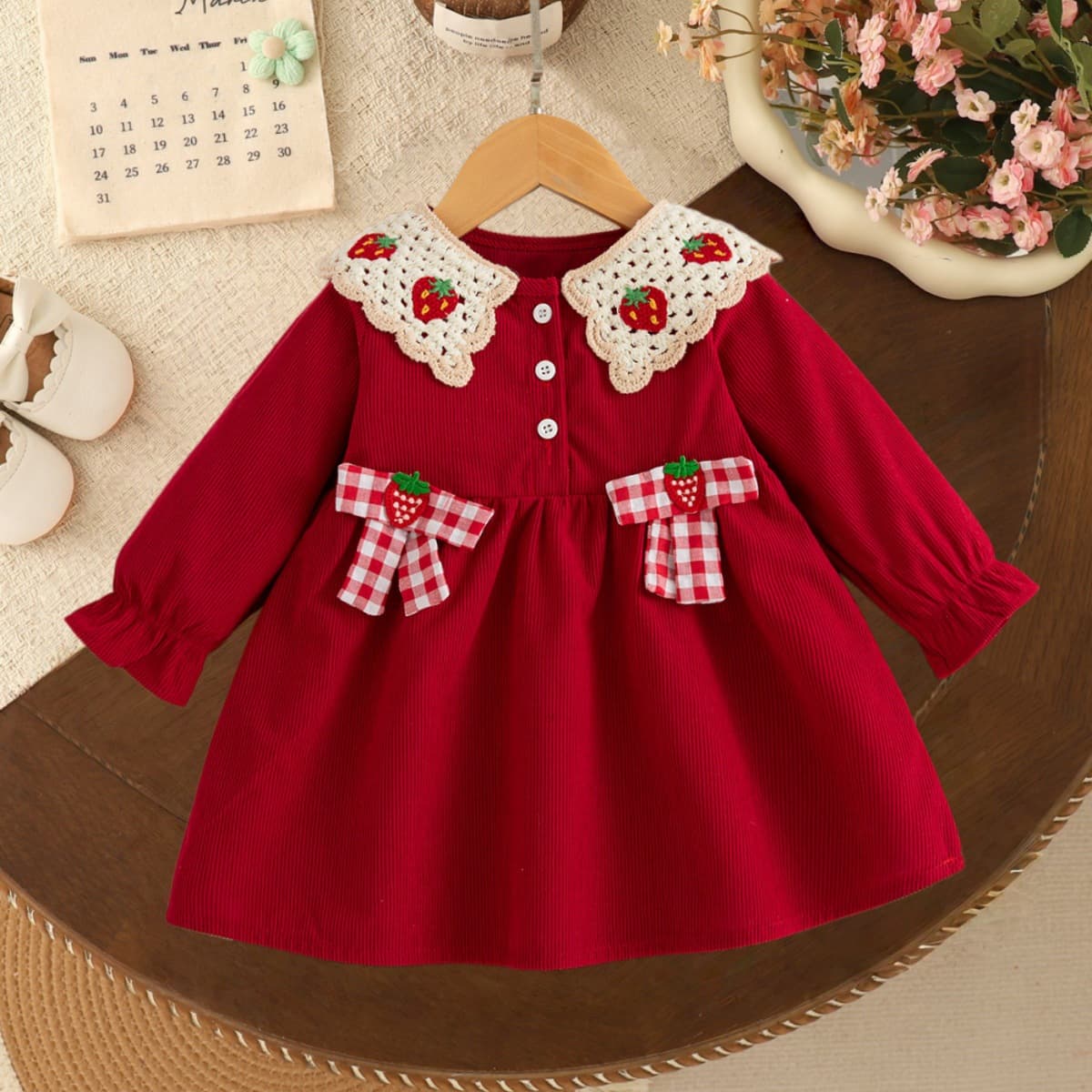 New autumn and winter baby girl long-sleeved dress cute strawberry lapel baby princess dress casual small fresh dress