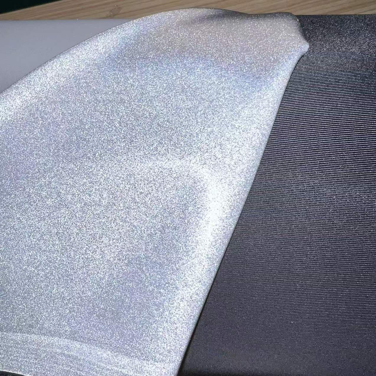 Supply Black Reflective Stretch Fabric High Elastic Reflective Fabric Medium Bright Black Reflective Knitted Fabric Washable Reflective Fabric