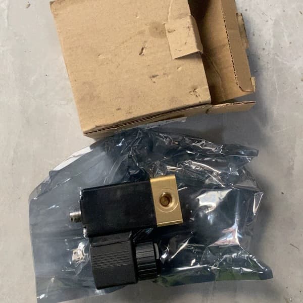 Selling brand new unused German Burkert solenoid valve