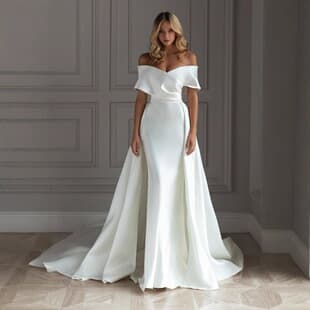 European and American Light Wedding Dress 2026 New Satin Long Train Elegant Simple Host Premium Off-Shoulder Wedding Dress