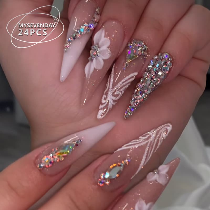 Europe and the United States hot-selling wear armor cross-border explosions nail slices finished flower flash diamond foreign trade hot girl flash fake nail stickers