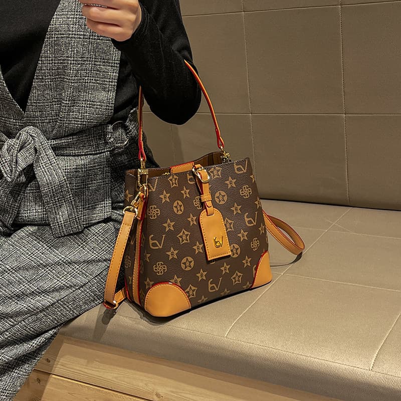 Cross-border Dropshipping Bucket Bag for Women 2025 New Spring/Summer Monogram Shoulder Crossbody Bag Versatile Handbag Trendy