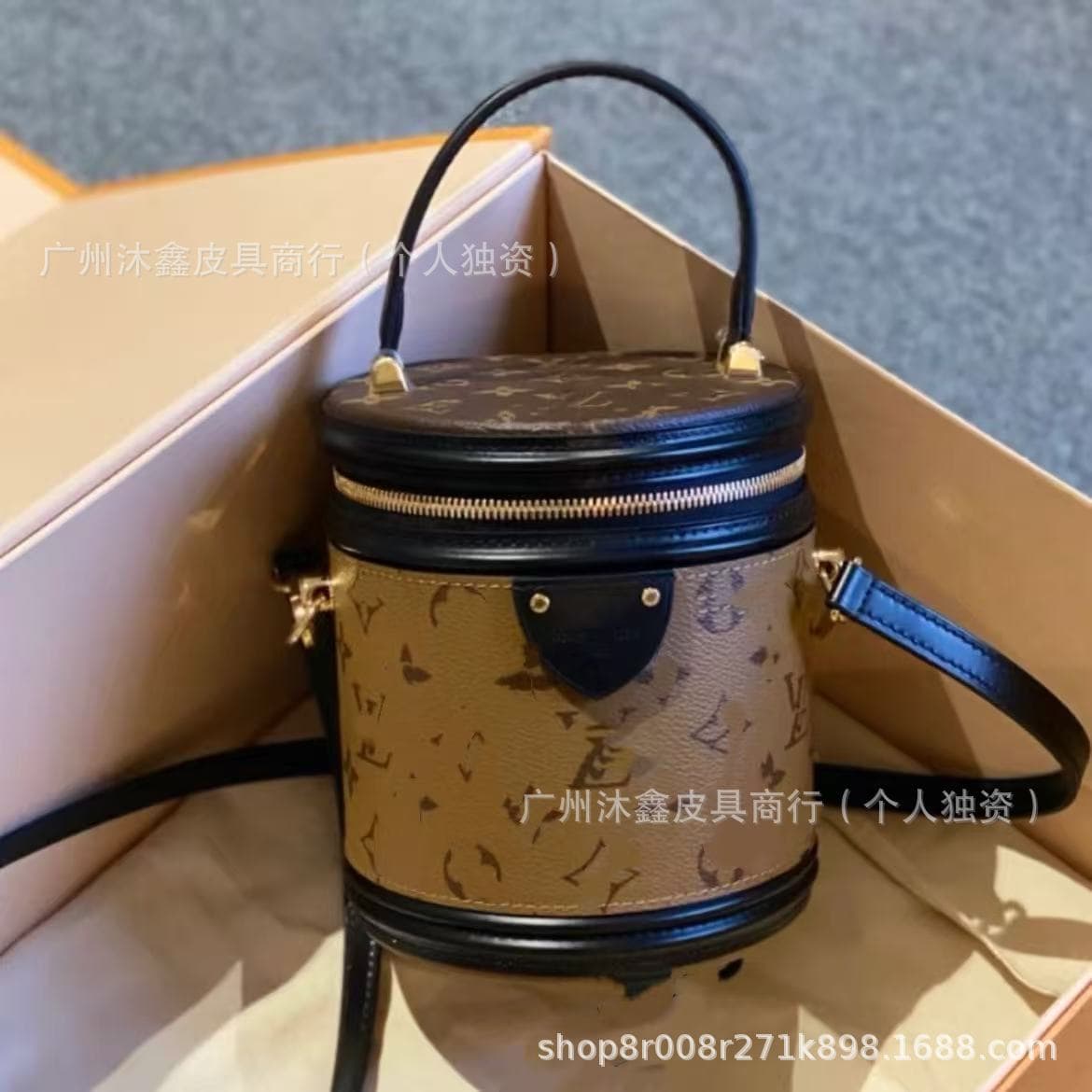 Guangzhou High-grade Retro Print Lucky Bucket Bag, Genuine Leather Women's Shoulder/Crossbody Bag