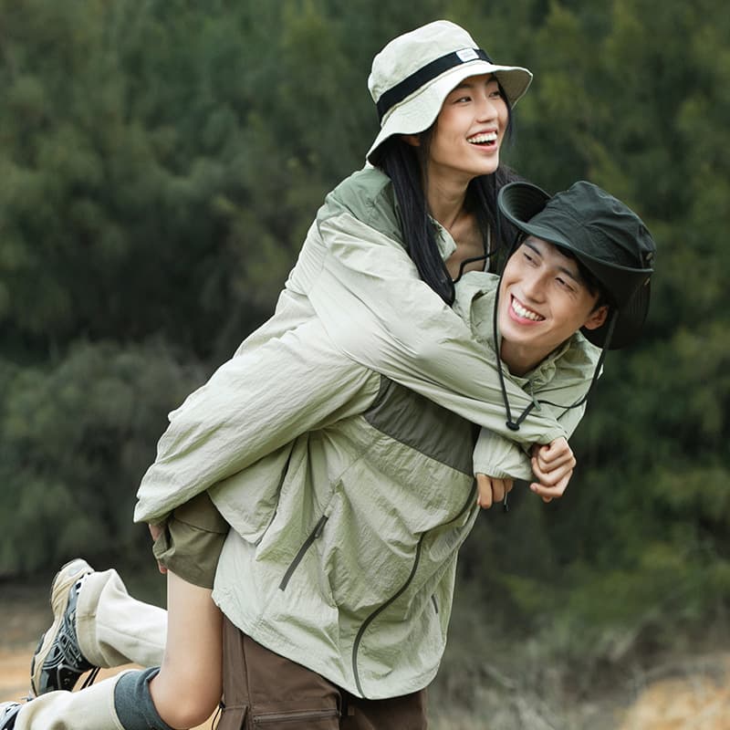 2026 Summer New Breathable UV Protection Sunscreen Jacket Men's Outdoor Thin Youth Top Hiking Couple