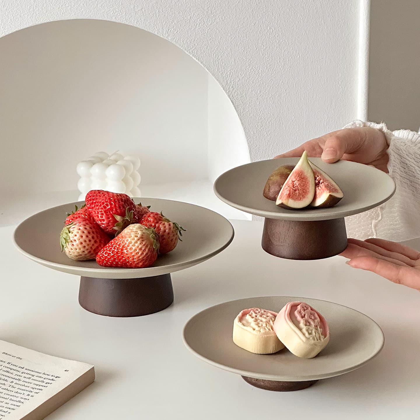 Clay Chinese fruit plate, pastry, stoneware plate, tea snack, fruit plate, dessert, dried fruit high-foot tray for home use