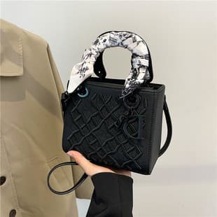 Heavy Embroidery Versatile Lady Dior Bag New Style Fashion Scarf Handbag Women's High-end Shoulder Crossbody Bag Cross-border