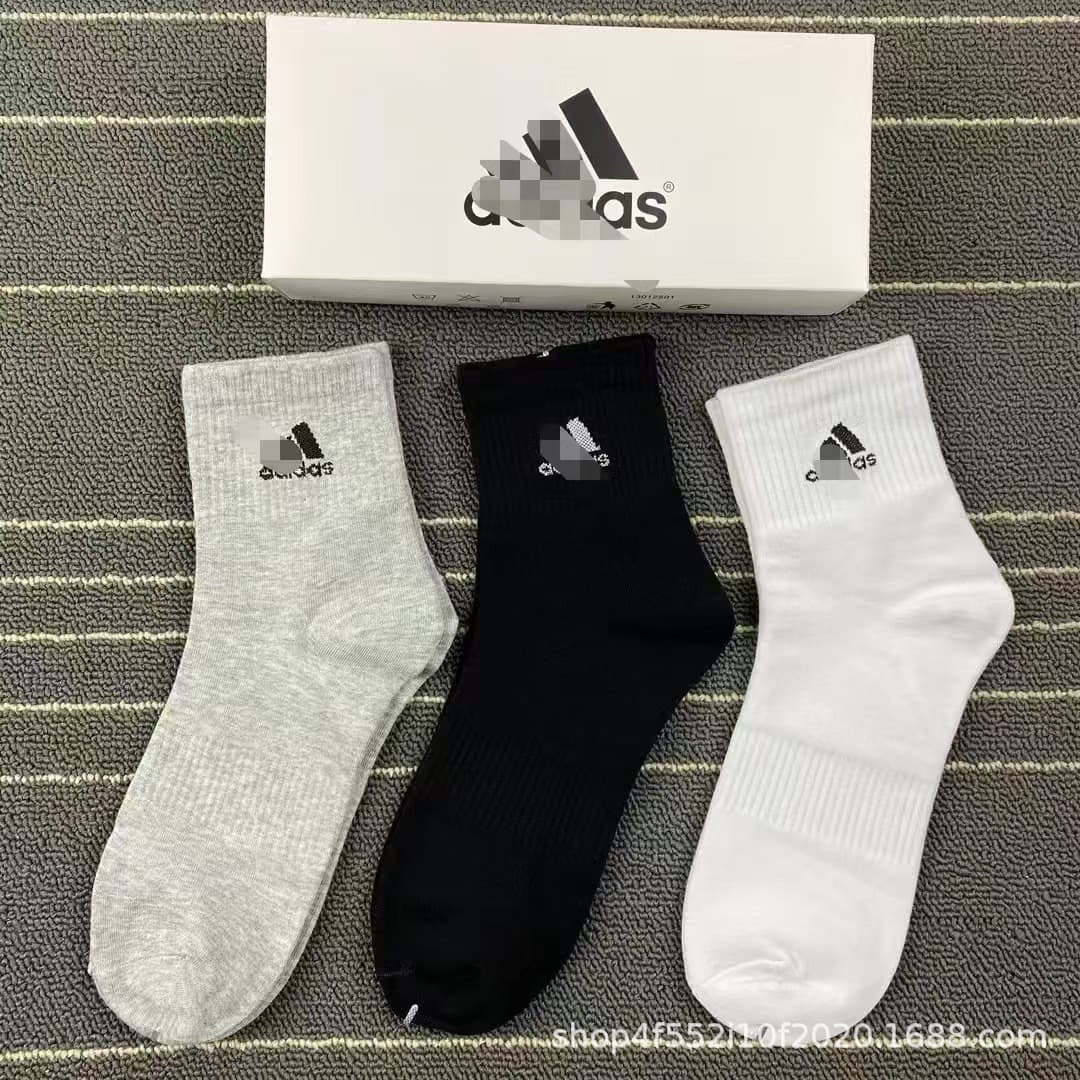 Adidas Trefoil Mid-Calf Socks Men's Women's AD Cotton Sports Socks Breathable Moisture-Wicking Short Tube Boxed Three-Stripe Basketball Socks