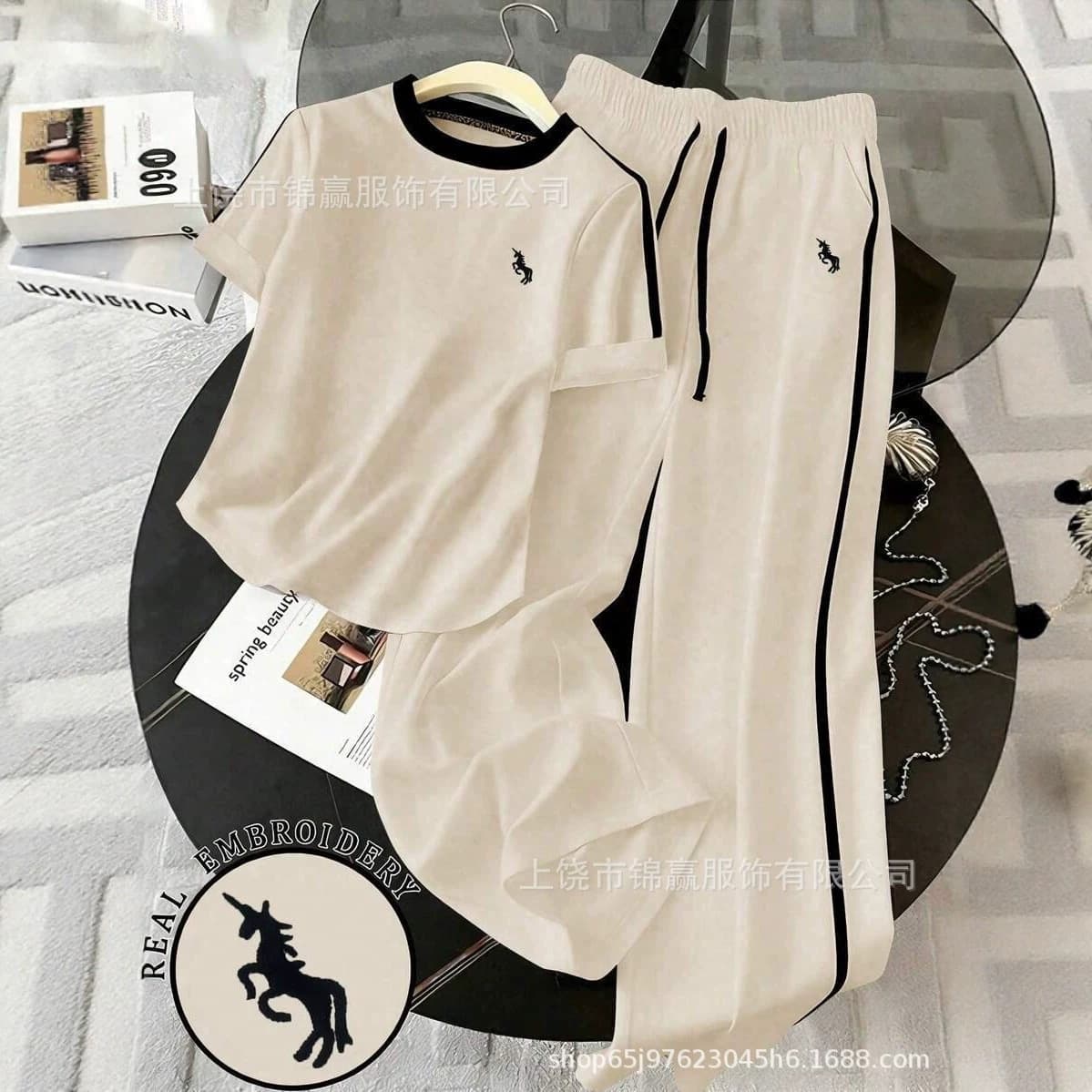 2026 Summer New Unicorn Print Casual Set for Women, Age-Reducing Contrast Color Short Sleeve Wide-Leg Pants Two-Piece Set
