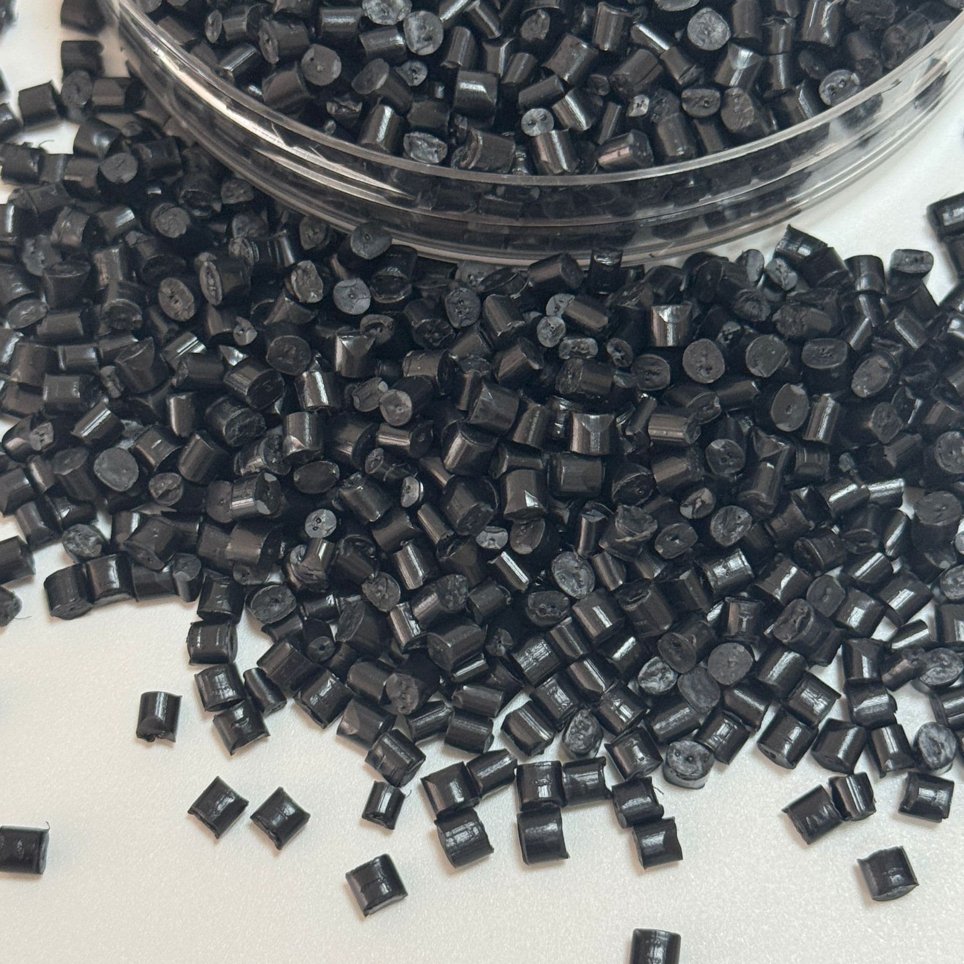 HIPS 475 Eco-friendly Material High Toughness Impact Resistant Easy Processing Modified Benzene Recycled Granules Suitable for Electrical Appliance Housings