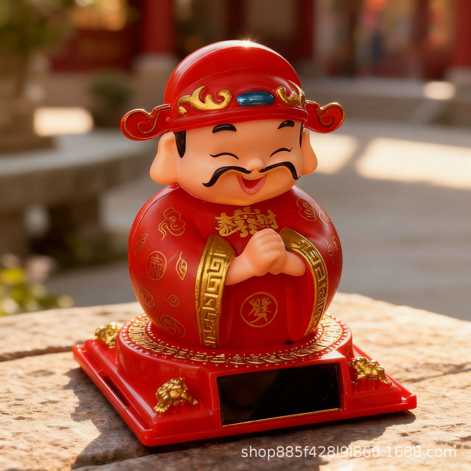 Mini Solar-Powered Waving God of Wealth Auto-Swaying Ornament, Creative Gift for Opening Business/Car/Home