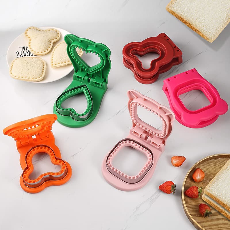 New Sandwich Cutting Toast Sandwich Pocket Bread Mold Hand Guard Stainless Steel Baking Tool DIY Bread Cutting