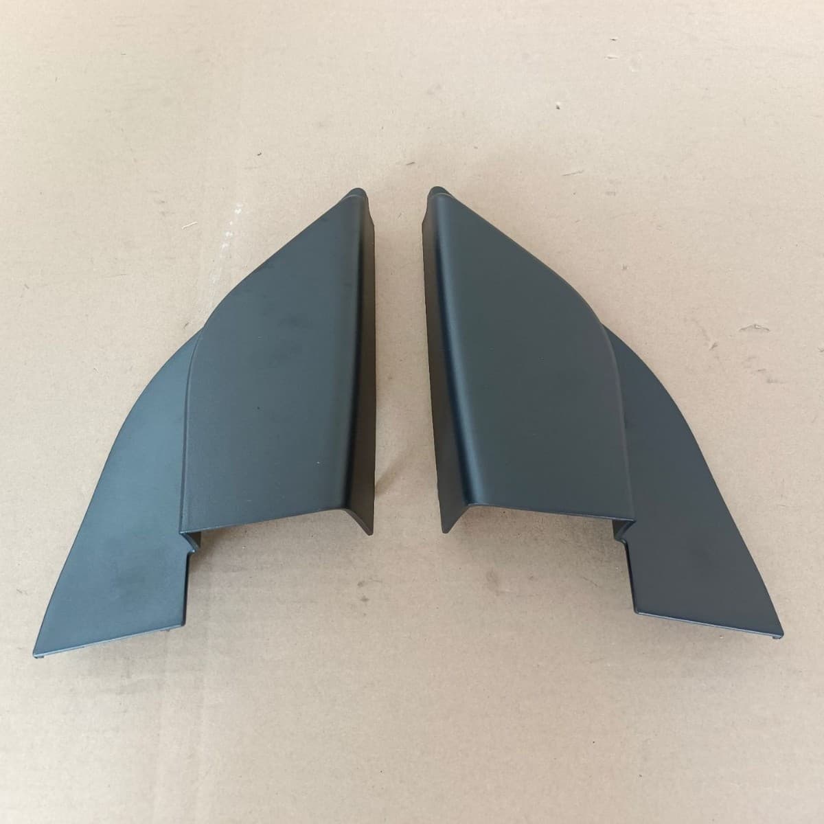 Suitable for Nissan Sunny Versa sunshine rear mirror trim triangle panel interior panel door triangle panel
