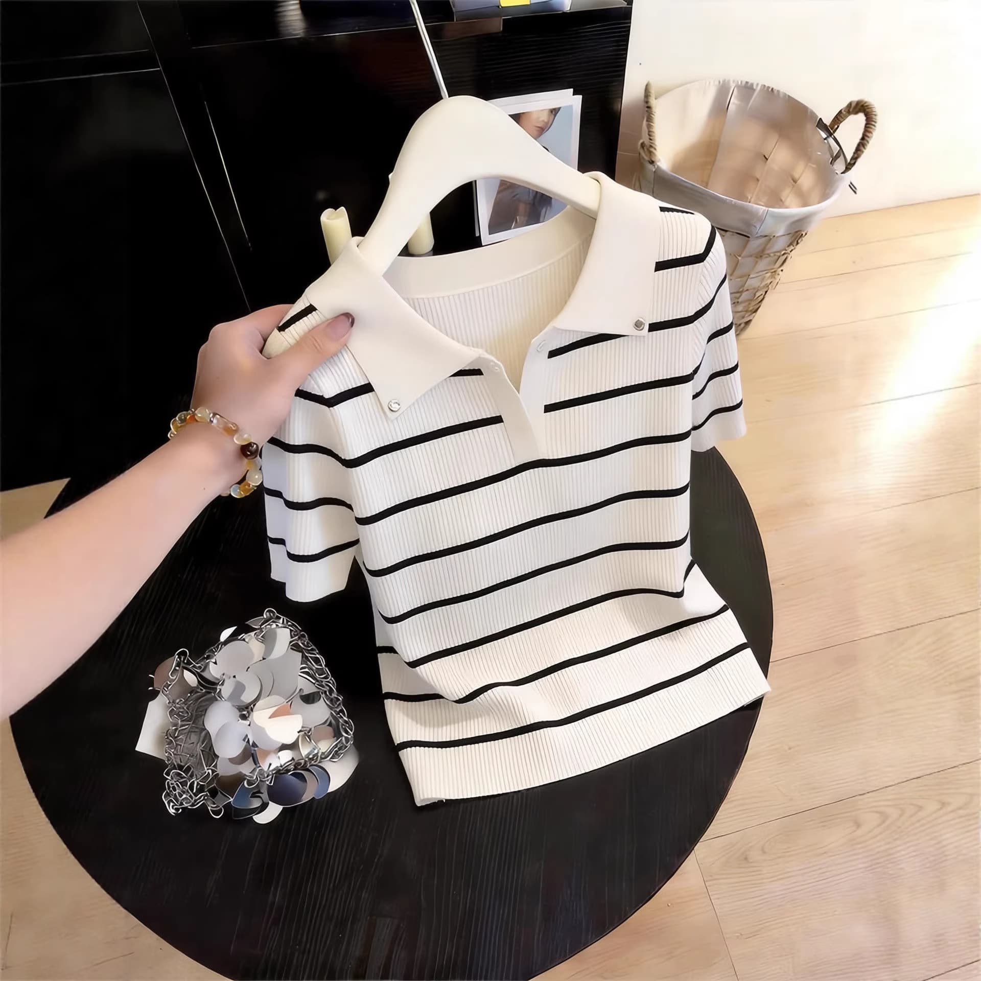 Dropshipping French-Style High-End Striped Turn-Down Collar Short-Sleeve T-Shirt for Women, New Summer Model, Super Stylish, Age-Reducing Ice Silk Fabric