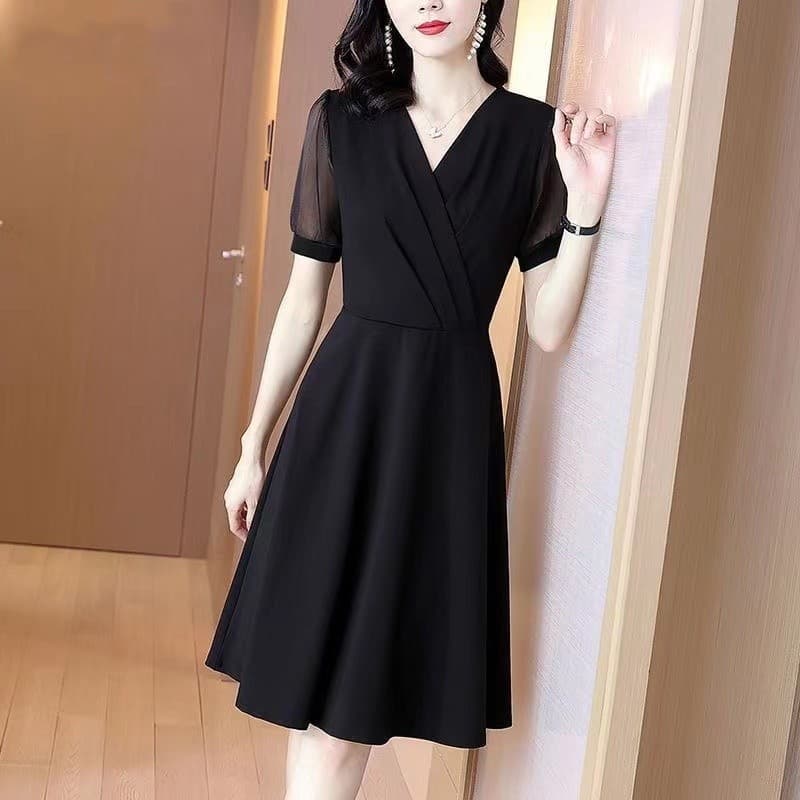 Black Dress for Women Summer 2026 New Elegant Slimming A-Line Dress Hepburn Style Little Black Dress