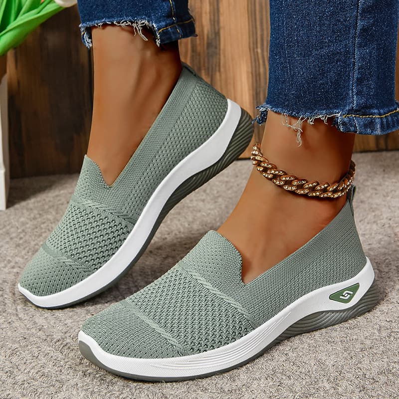 Women's Shoes 2025 New Mom Shoes Cross-Border Wholesale, Slip-On Versatile Shoes Casual Loafers