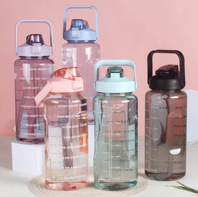 2000ml Reminder to Drink Water Plastic Sports Cup with Graduated Markings Portable Space Cup Large Capacity Water Bottle