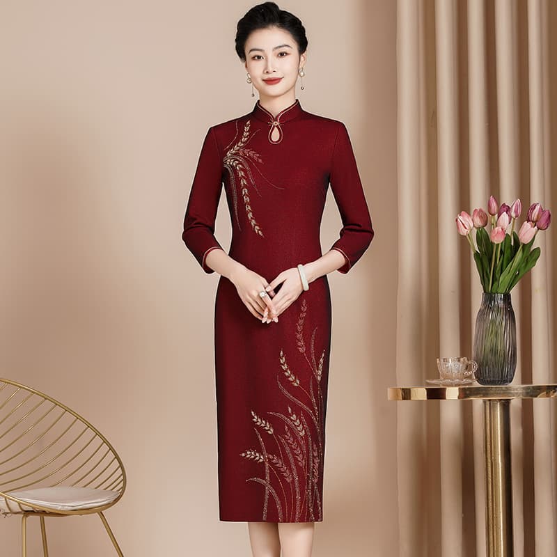 High-End Red Mother-in-Law Qipao, 2024 New Chinese Modified Wedding Banquet Dress, Elegant Formal Dress