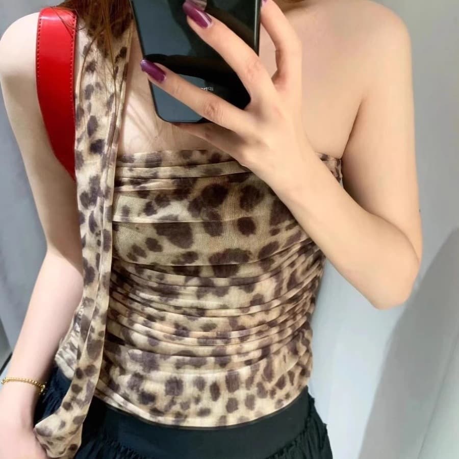 Vacation-Style Halter Neck Crop Top for Women, Sexy Beach Tube Top, Off-Shoulder Mesh Style, Slim Fit, Niche Outerwear